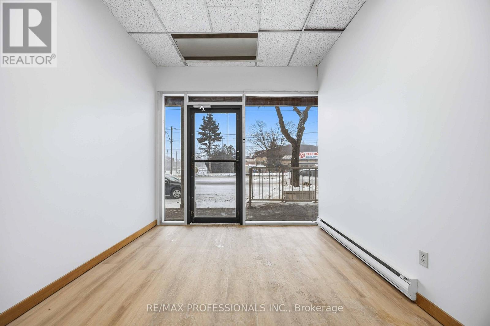 190 Main Street, Toronto, Ontario  M4E 2W1 - Photo 3 - E12722030