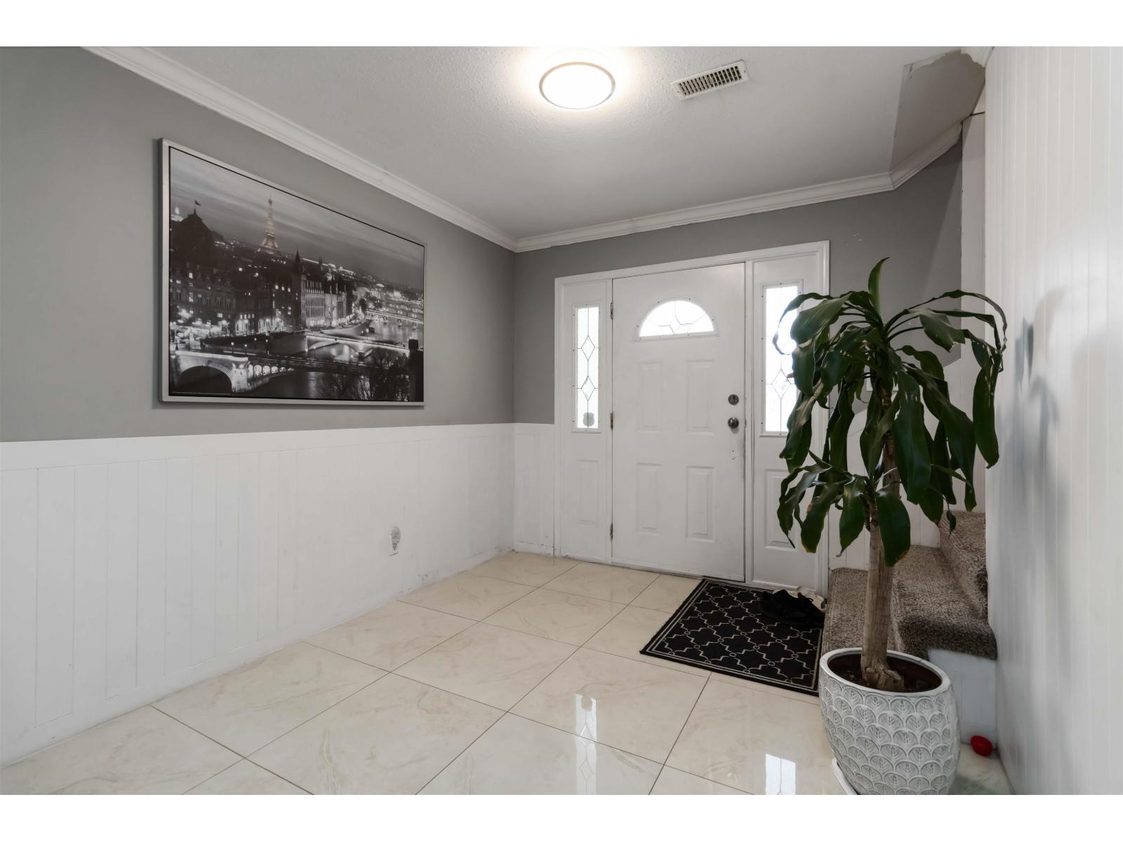 32500 Emerald Avenue, Abbotsford, British Columbia  V2T 1B5 - Photo 4 - R3082372