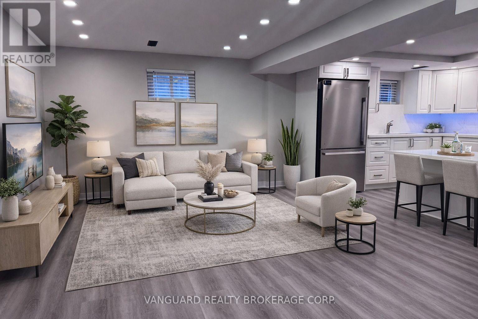 Lower - 753 Sunnypoint Drive, Newmarket, Ontario  L3Y 2Z7 - Photo 2 - N12721882