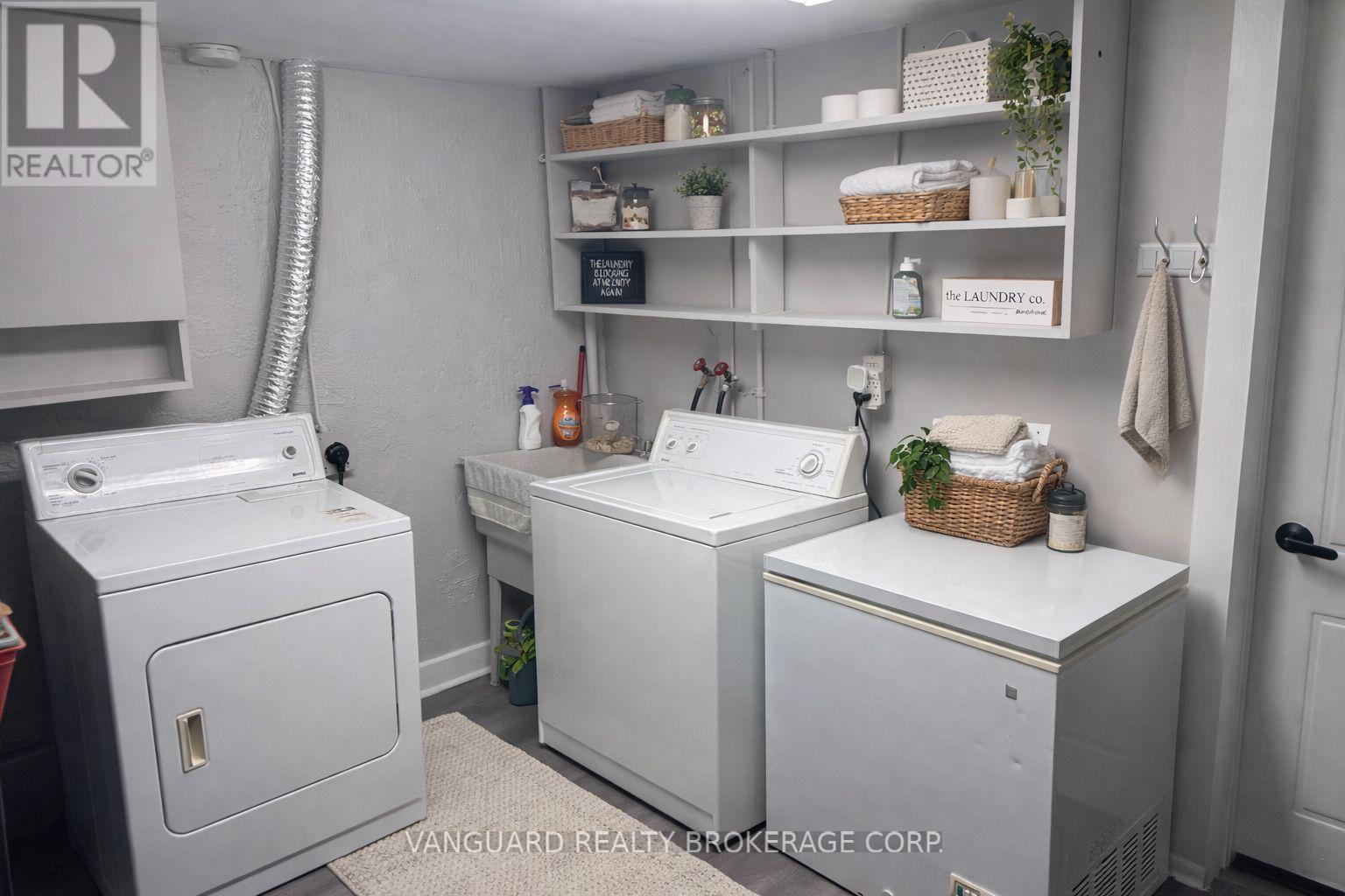 Lower - 753 Sunnypoint Drive, Newmarket, Ontario  L3Y 2Z7 - Photo 6 - N12721882