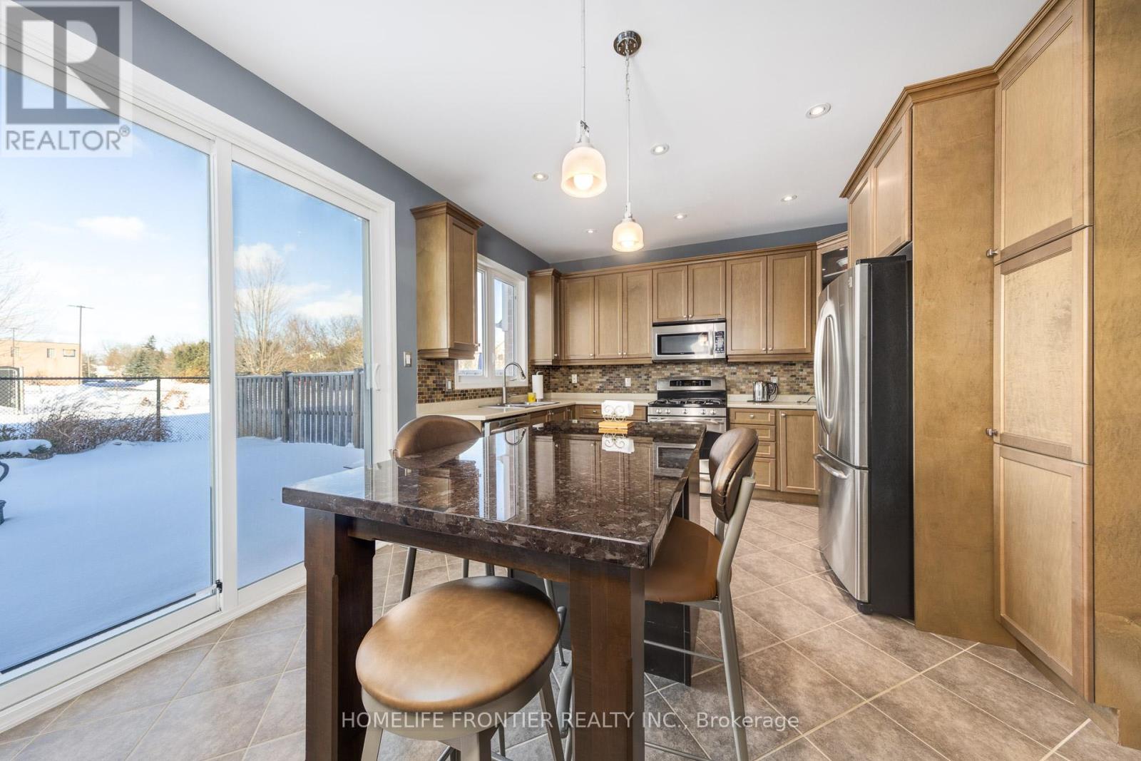 178 Miltrose Crescent, Whitchurch-Stouffville, Ontario  L4A 0R3 - Photo 12 - N12721938