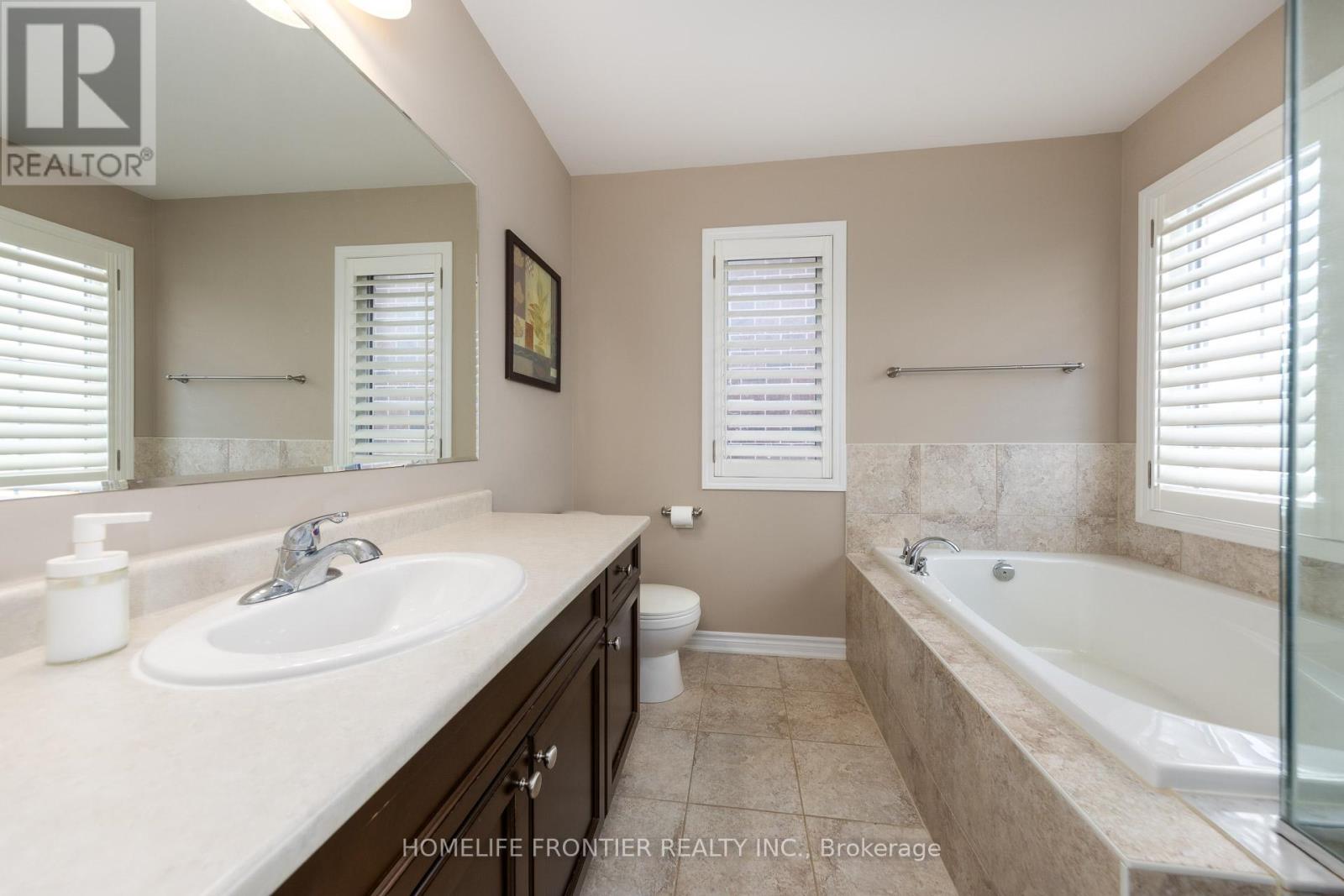 178 Miltrose Crescent, Whitchurch-Stouffville, Ontario  L4A 0R3 - Photo 26 - N12721938