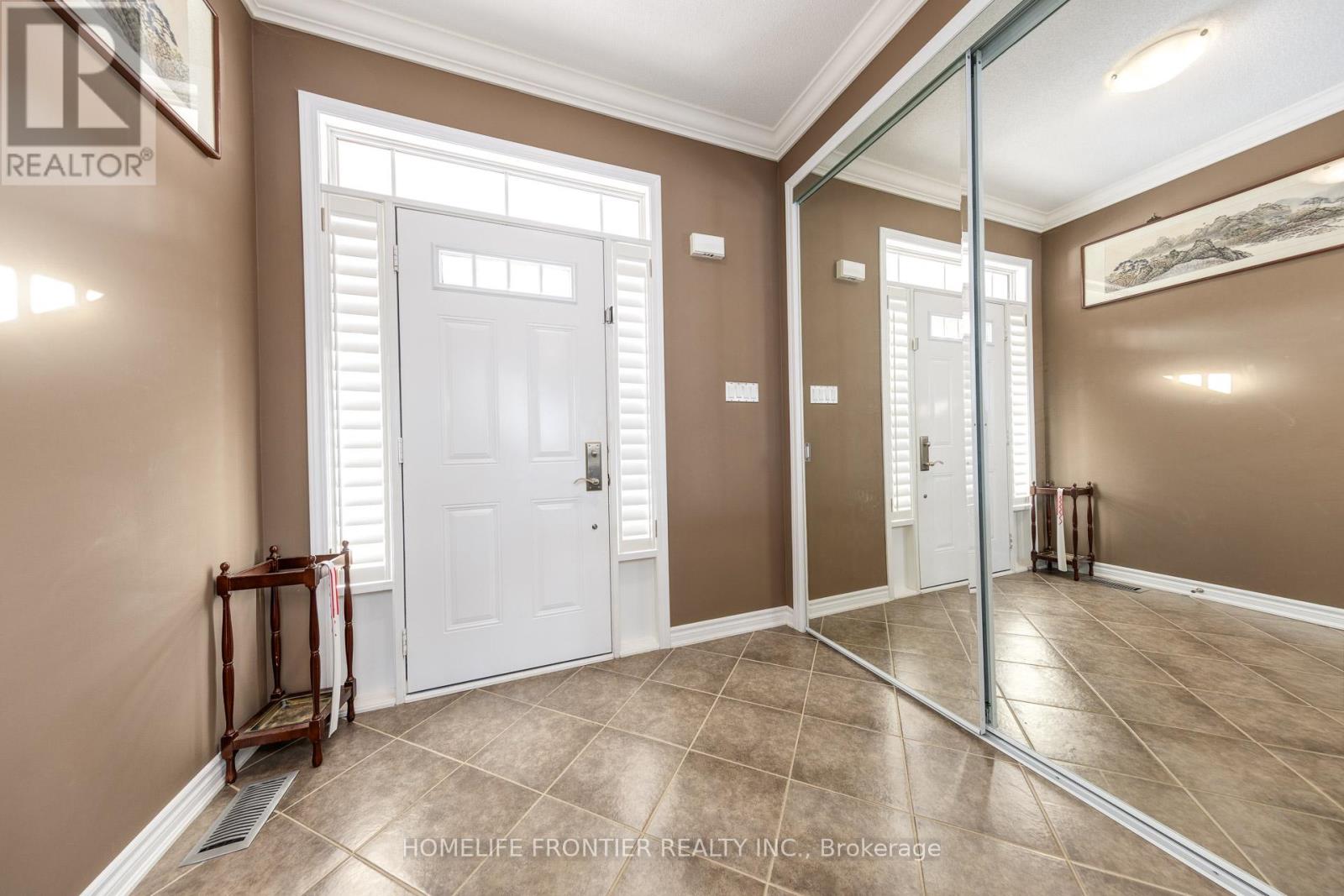 178 Miltrose Crescent, Whitchurch-Stouffville, Ontario  L4A 0R3 - Photo 4 - N12721938