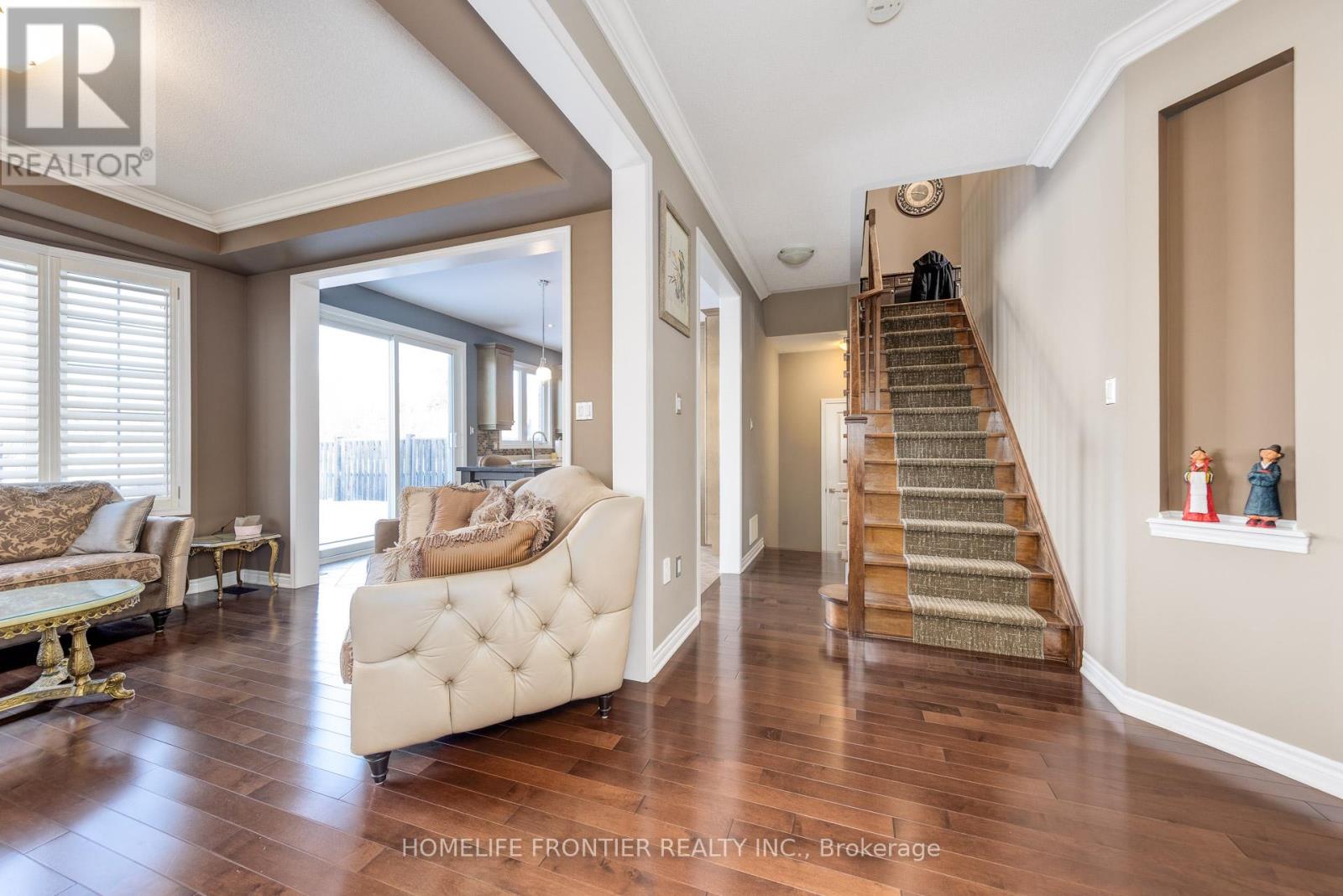 178 Miltrose Crescent, Whitchurch-Stouffville, Ontario  L4A 0R3 - Photo 8 - N12721938