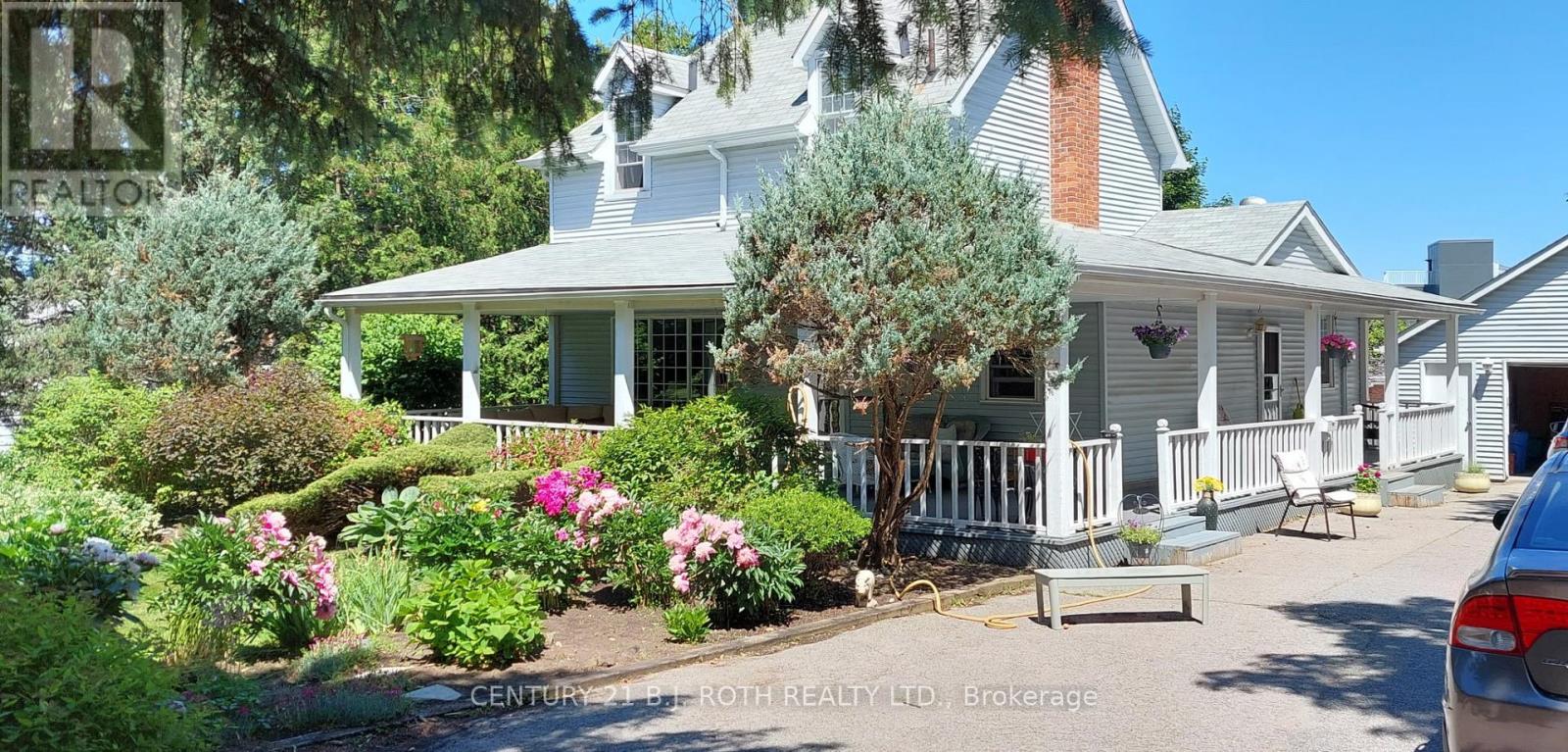 70 Baldwin Lane, Barrie, Ontario  L4N 2W3 - Photo 2 - S12722008