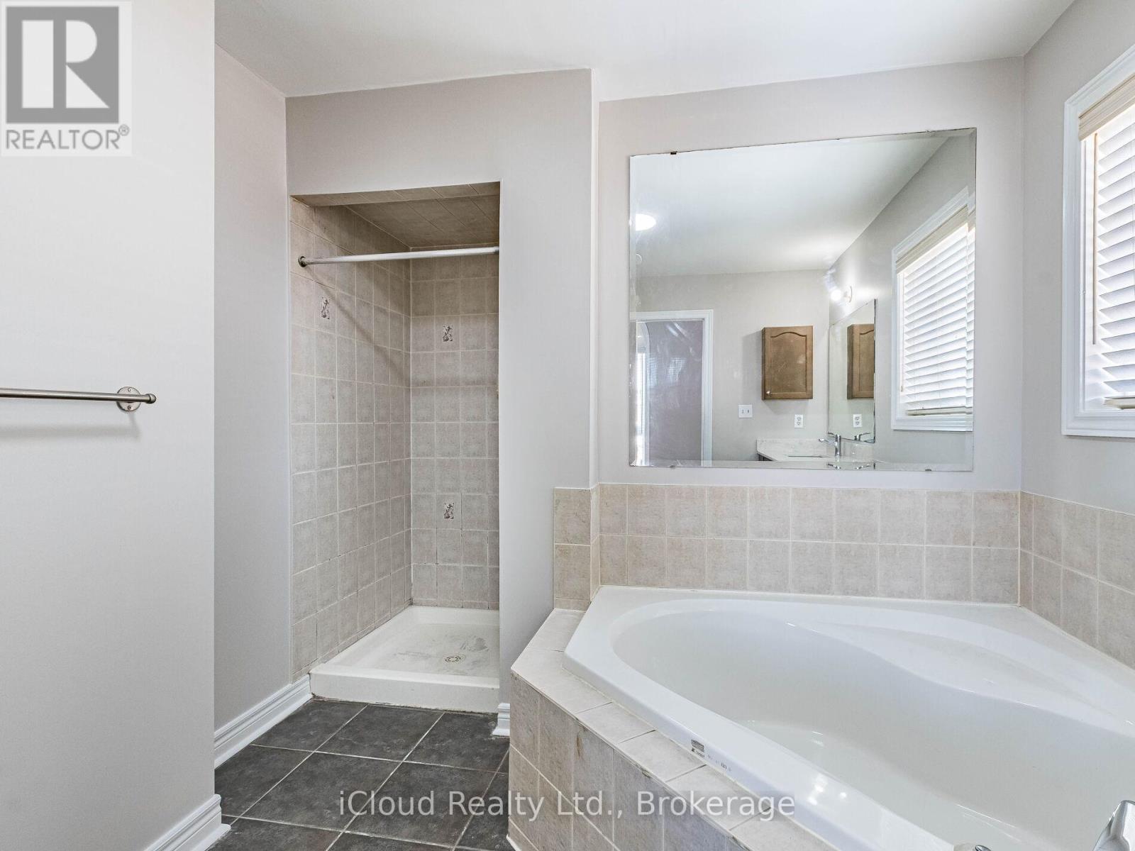 7333 Cork Tree Road, Mississauga, Ontario  L5N 8N9 - Photo 39 - W12647192