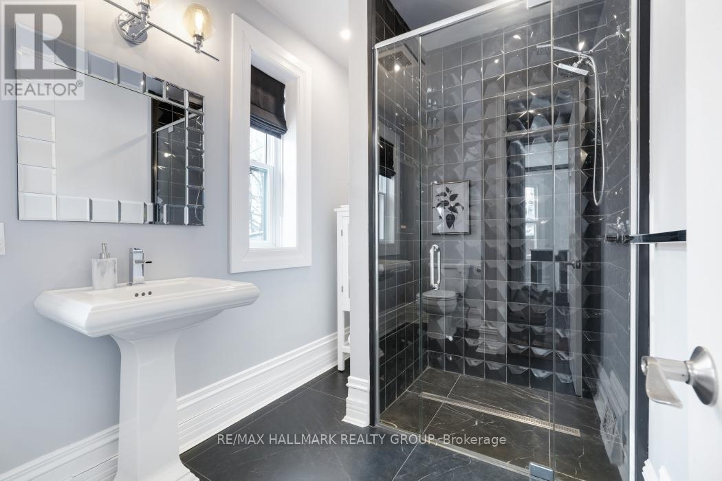 410 Mcleod Street, Ottawa, Ontario  K2P 1A6 - Photo 32 - X12720872