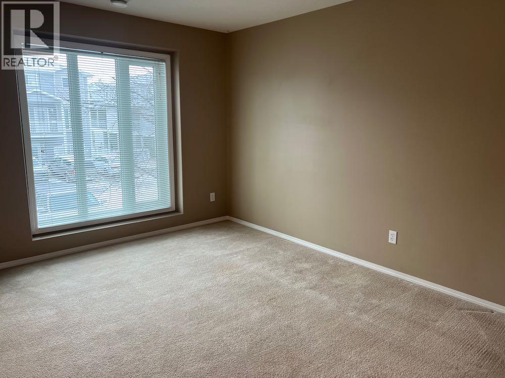 178 Northlands Pointe Ne, Medicine Hat, Alberta  T1C 0C3 - Photo 2 - A2280467