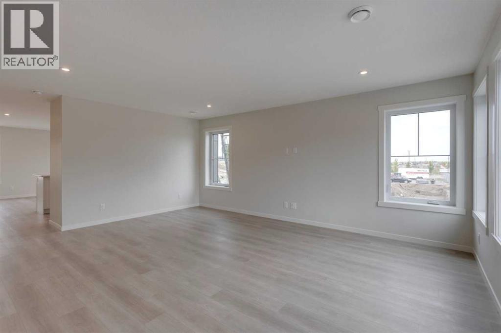 215, 40 Livingston Parade Ne, Calgary, Alberta  T4B 3P6 - Photo 7 - A2275982