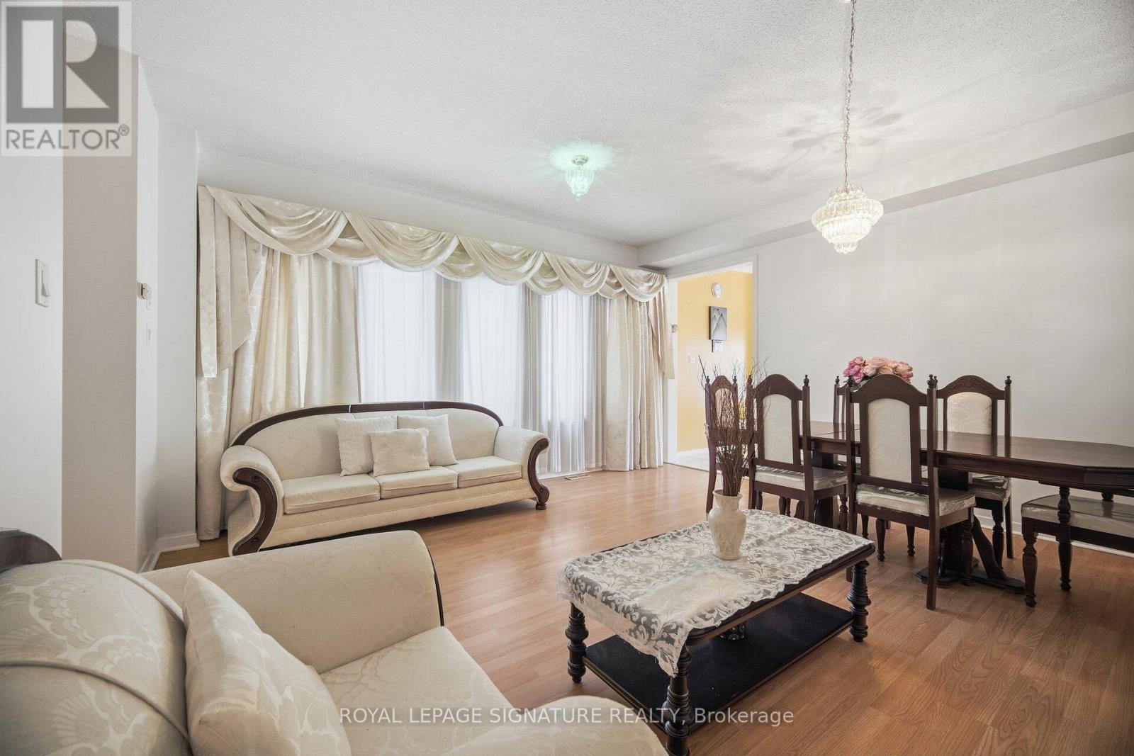 6526 Song Bird Crescent, Mississauga, Ontario  L5W 1E1 - Photo 10 - W12721846