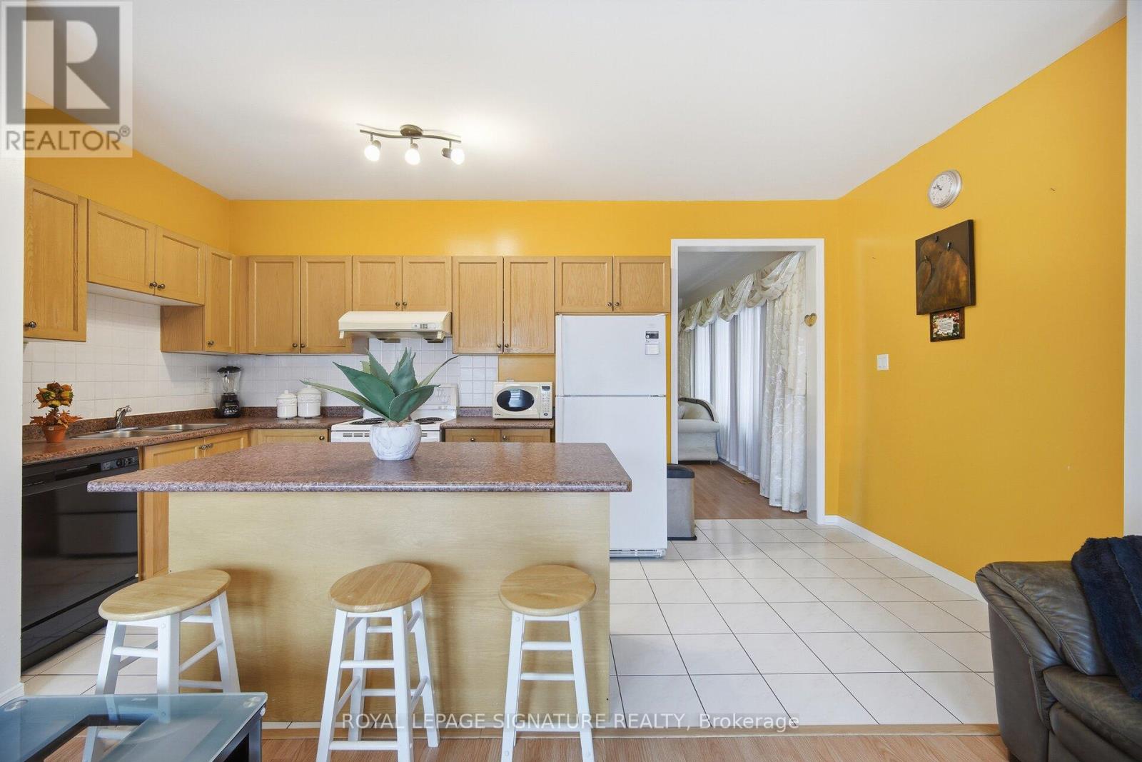 6526 Song Bird Crescent, Mississauga, Ontario  L5W 1E1 - Photo 15 - W12721846