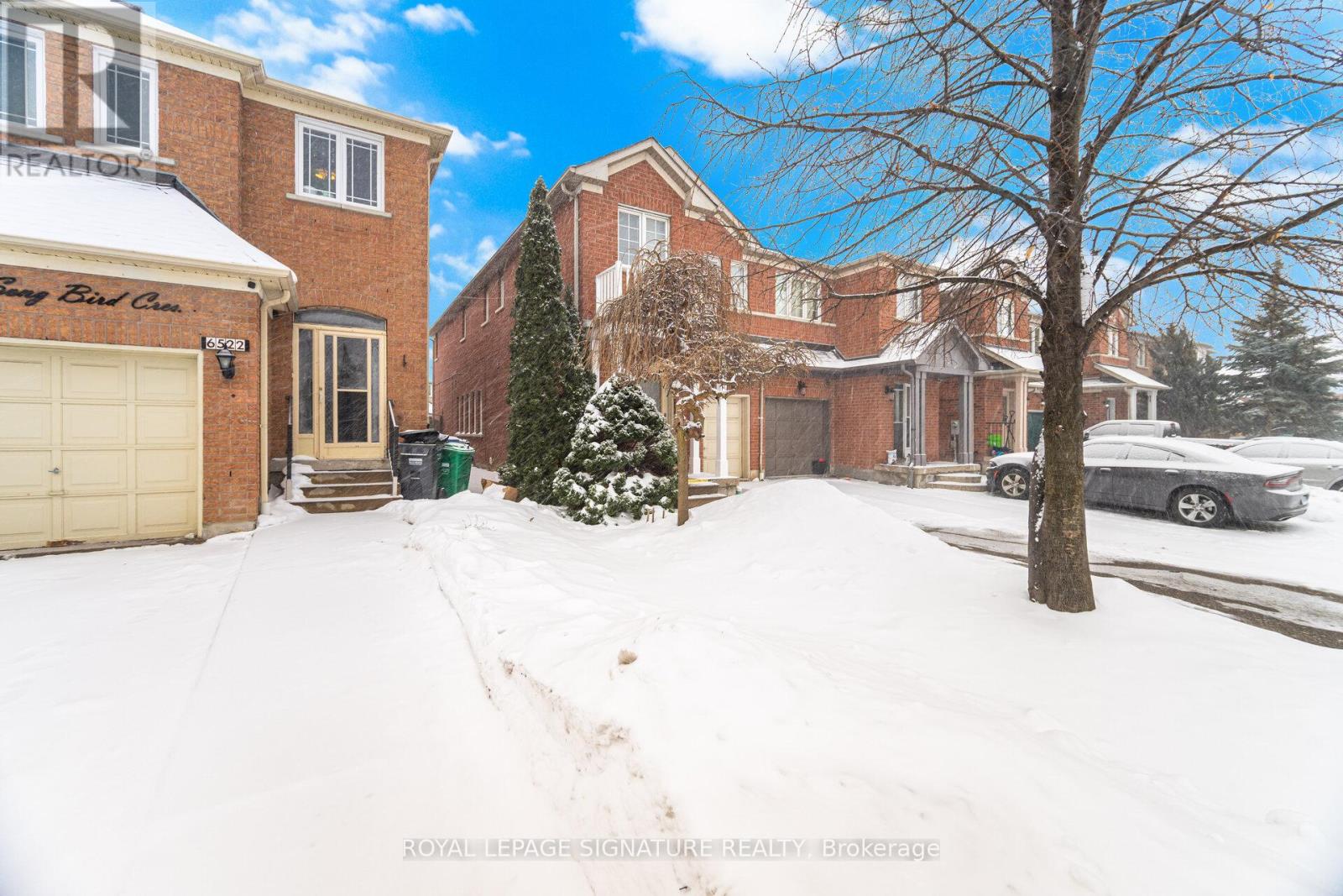 6526 Song Bird Crescent, Mississauga, Ontario  L5W 1E1 - Photo 4 - W12721846