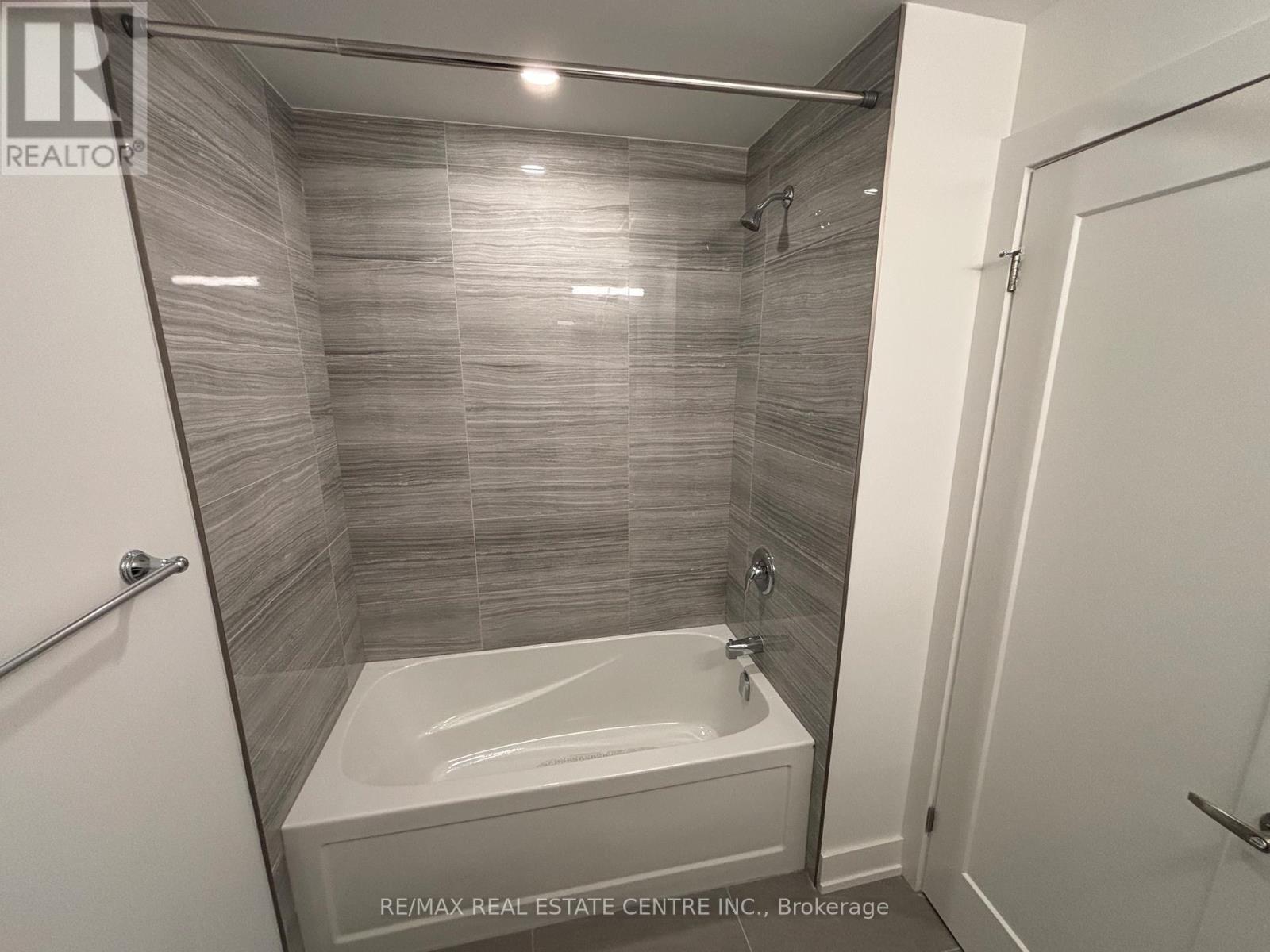 307 - 17 Centre Street, Orangeville, Ontario  L9W 7S6 - Photo 12 - W12721872