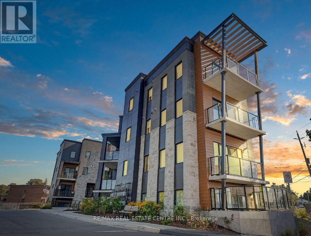 307 - 17 Centre Street, Orangeville, Ontario  L9W 7S6 - Photo 2 - W12721872