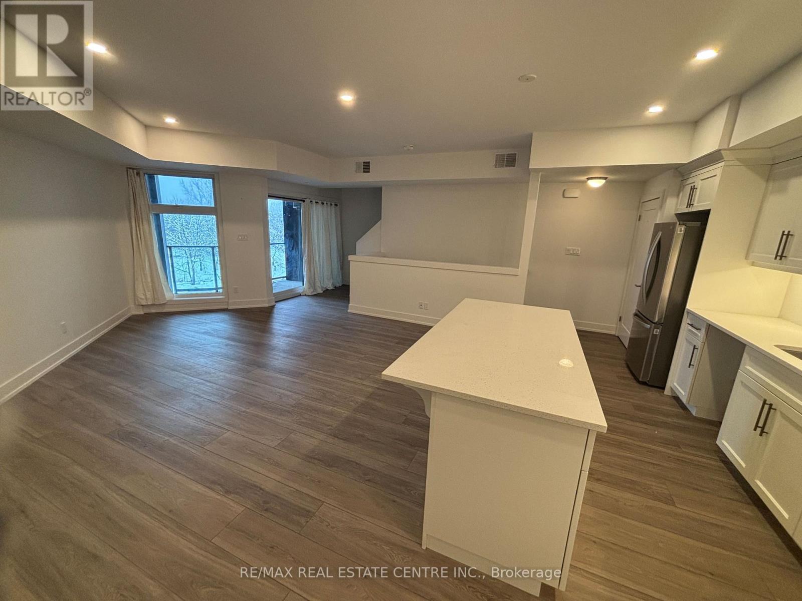 307 - 17 Centre Street, Orangeville, Ontario  L9W 7S6 - Photo 7 - W12721872