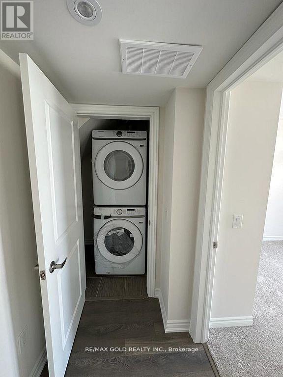 216 - 30 Halliford Place, Brampton, Ontario  L6P 0N5 - Photo 11 - W12721880