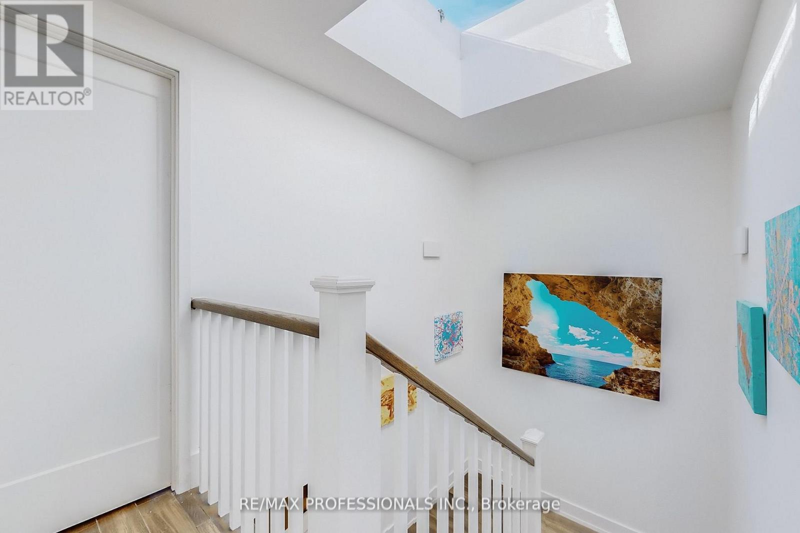 4 Martin Grove Road, Toronto, Ontario  M9B 4J9 - Photo 21 - W12721884