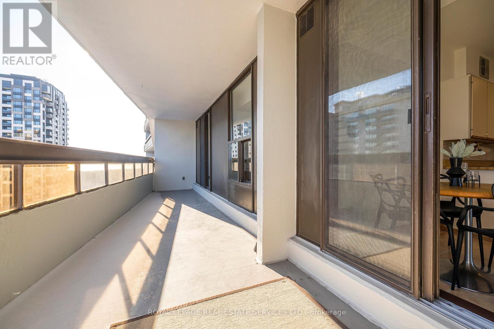 1511 - 100 Quebec Avenue, Toronto, Ontario  M6P 4B8 - Photo 12 - W12721886