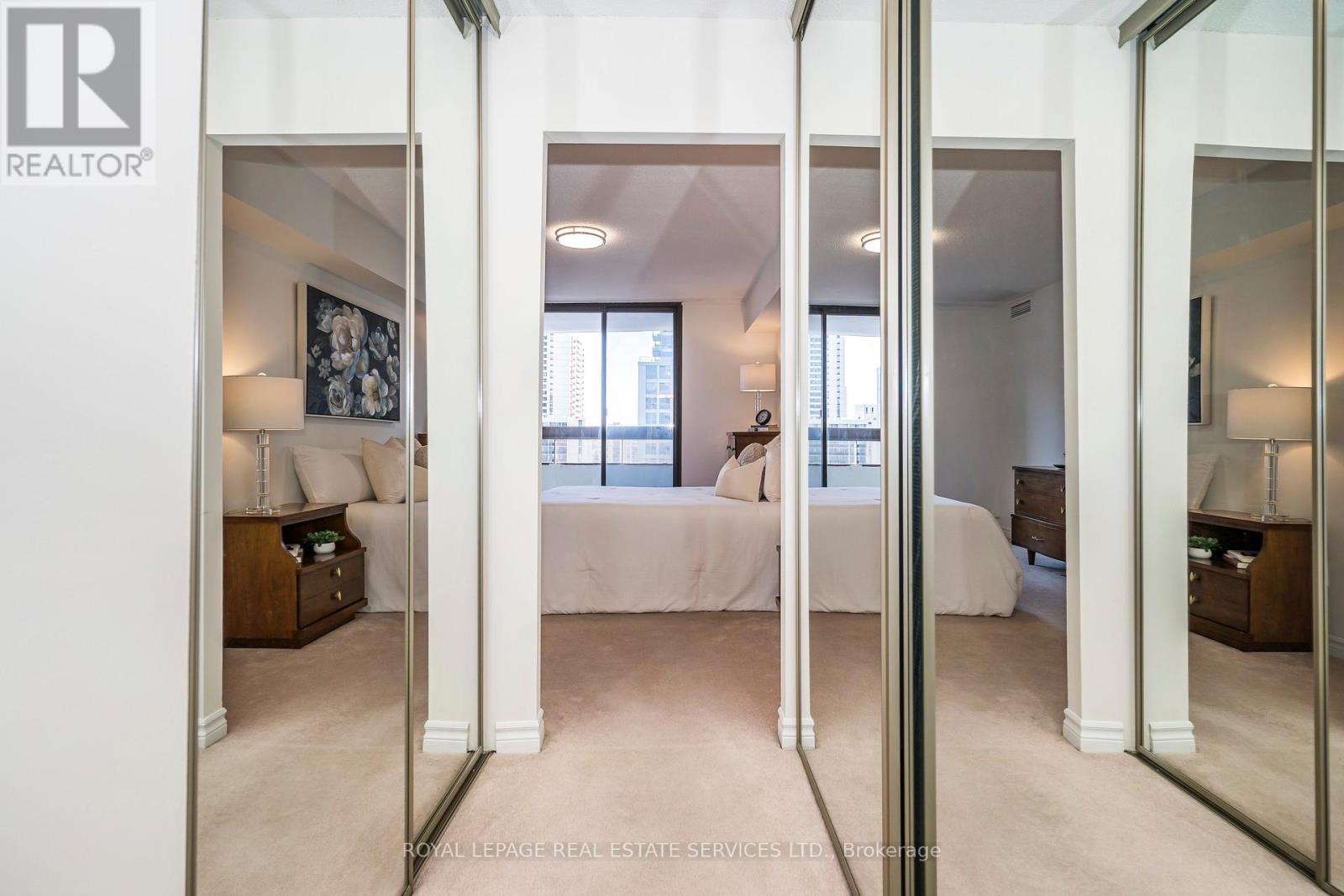 1511 - 100 Quebec Avenue, Toronto, Ontario  M6P 4B8 - Photo 17 - W12721886