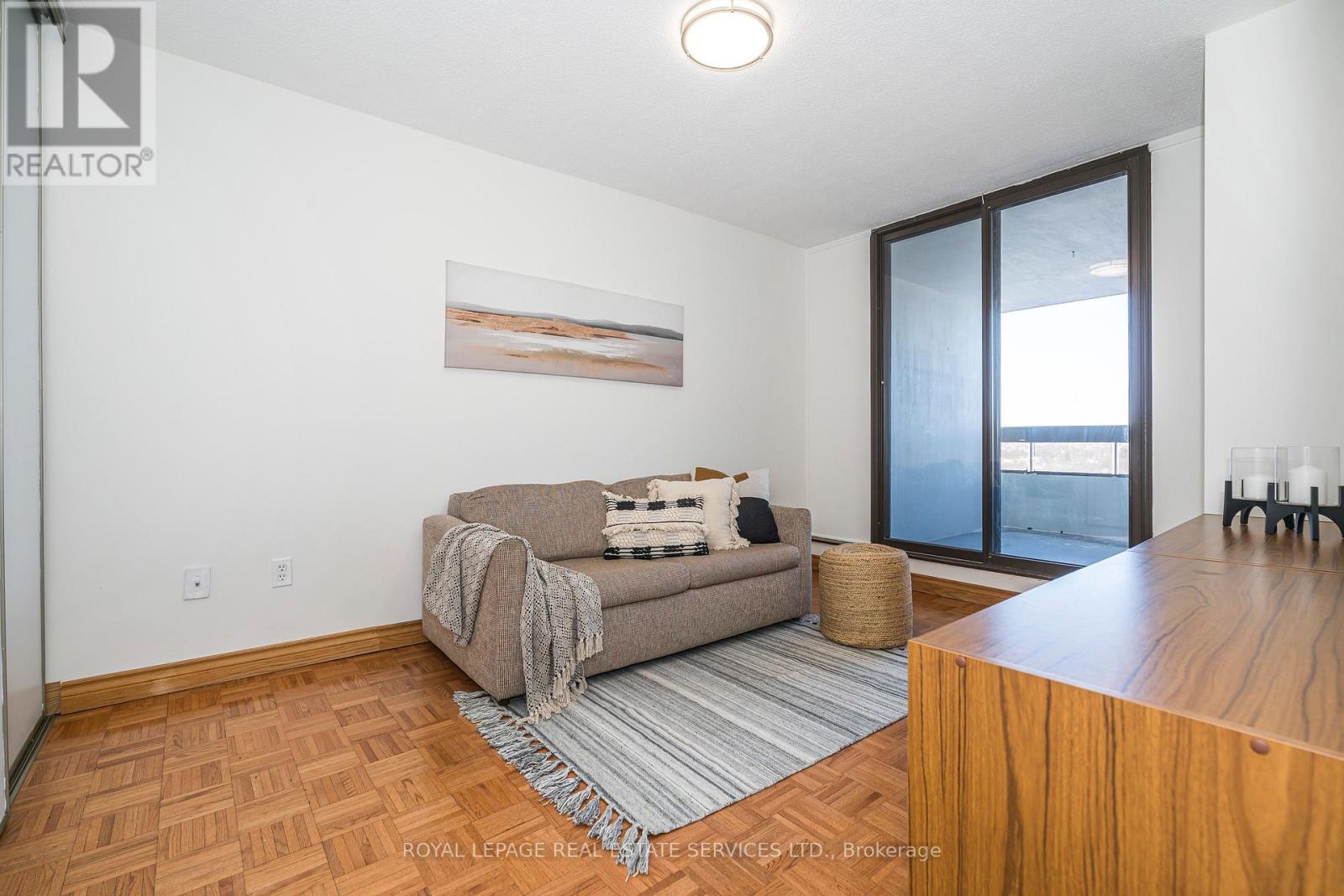 1511 - 100 Quebec Avenue, Toronto, Ontario  M6P 4B8 - Photo 22 - W12721886