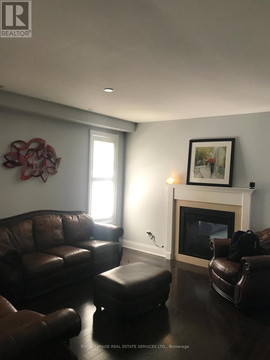 9 Legendary Circle, Brampton, Ontario  L6Y 0R9 - Photo 8 - W12721888