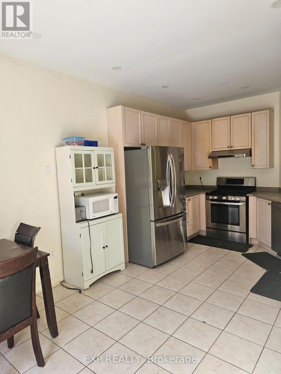 23 Goldnugget Road, Brampton, Ontario  L6Y 5N9 - Photo 7 - W12721890