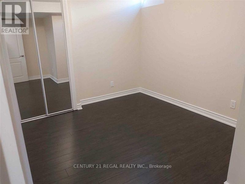 Lower - 32 Wasaga Road, Brampton, Ontario  L6X 3B1 - Photo 6 - W12721910