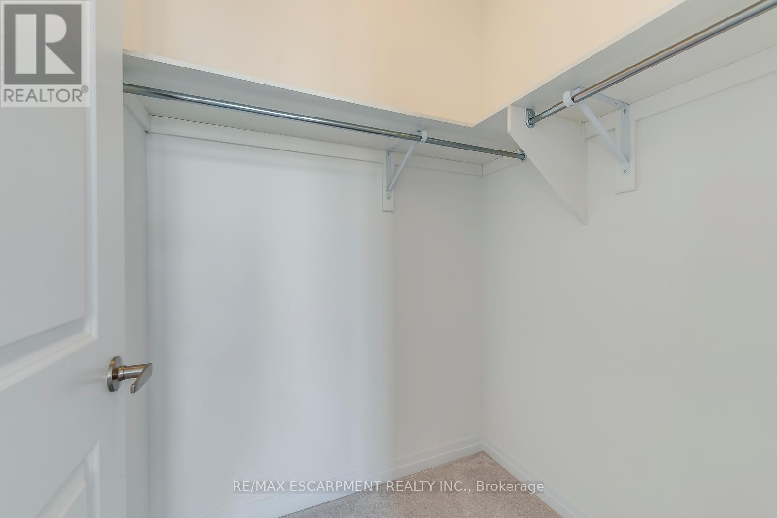 3262 Crystal Drive, Oakville, Ontario  L6M 4K1 - Photo 26 - W12721968