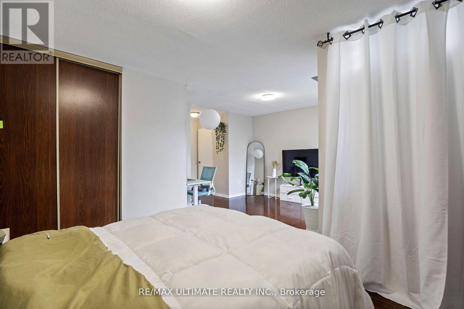 332 - 2 Valhalla Inn Road, Toronto, Ontario  M9B 6C3 - Photo 26 - W12721970