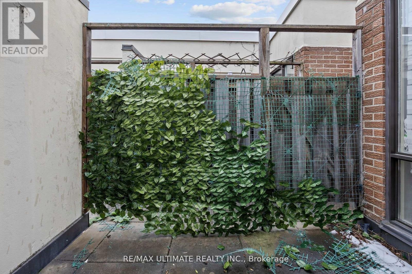 332 - 2 Valhalla Inn Road, Toronto, Ontario  M9B 6C3 - Photo 32 - W12721970