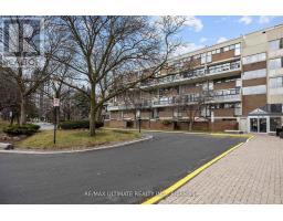 332 - 2 VALHALLA INN ROAD, Toronto, Ontario