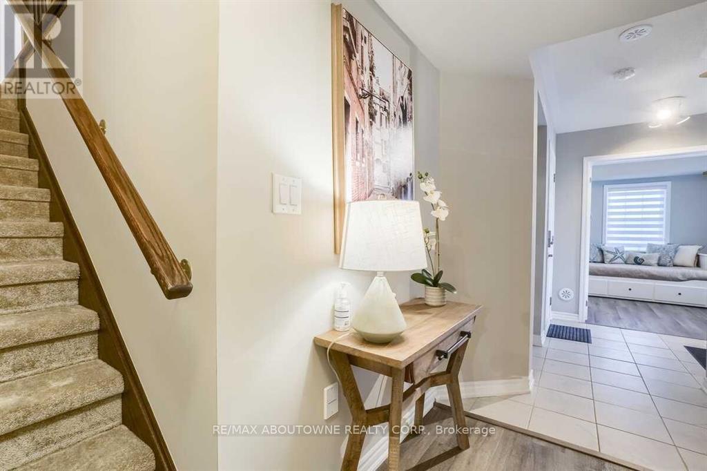 975 Whitlock Avenue, Milton, Ontario  L9E 1S9 - Photo 10 - W12722020