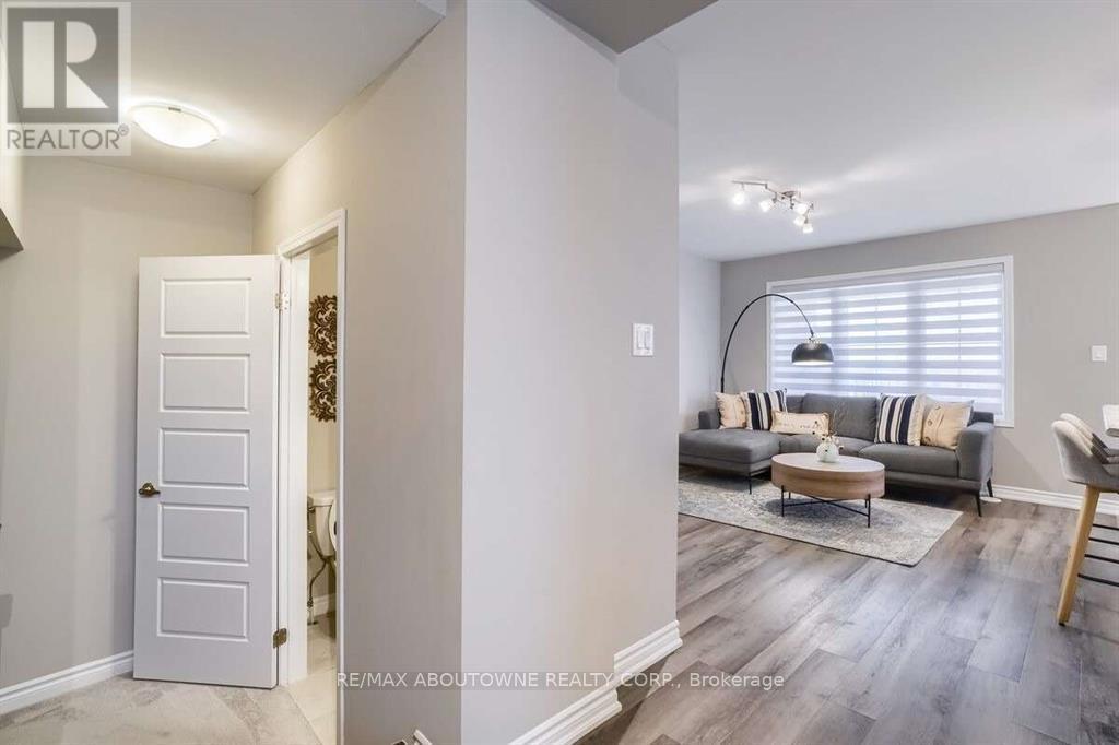 975 Whitlock Avenue, Milton, Ontario  L9E 1S9 - Photo 11 - W12722020