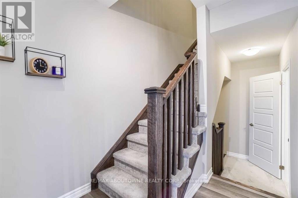 975 Whitlock Avenue, Milton, Ontario  L9E 1S9 - Photo 26 - W12722020