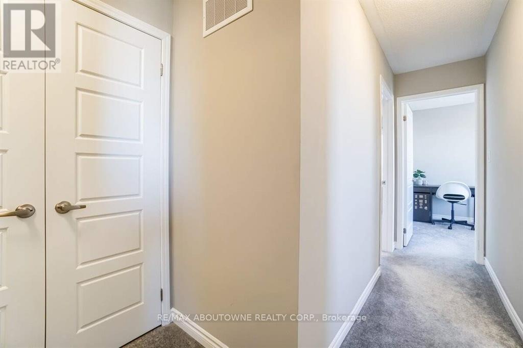 975 Whitlock Avenue, Milton, Ontario  L9E 1S9 - Photo 28 - W12722020