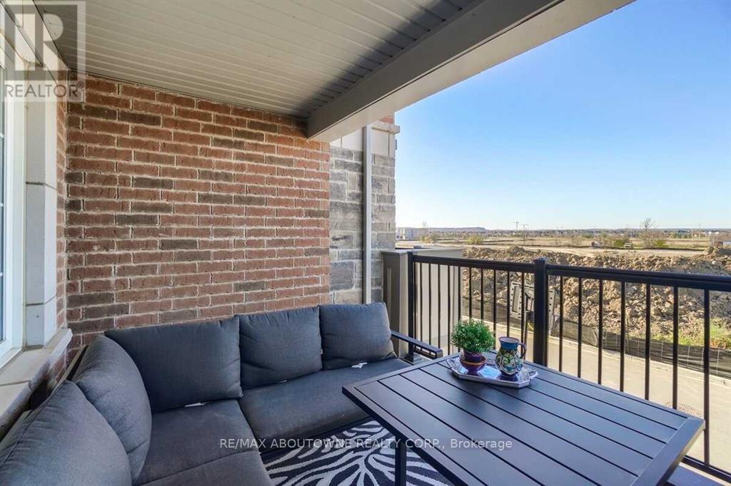 975 Whitlock Avenue, Milton, Ontario  L9E 1S9 - Photo 39 - W12722020