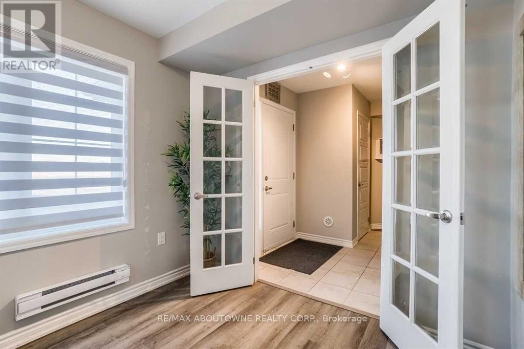 975 Whitlock Avenue, Milton, Ontario  L9E 1S9 - Photo 9 - W12722020