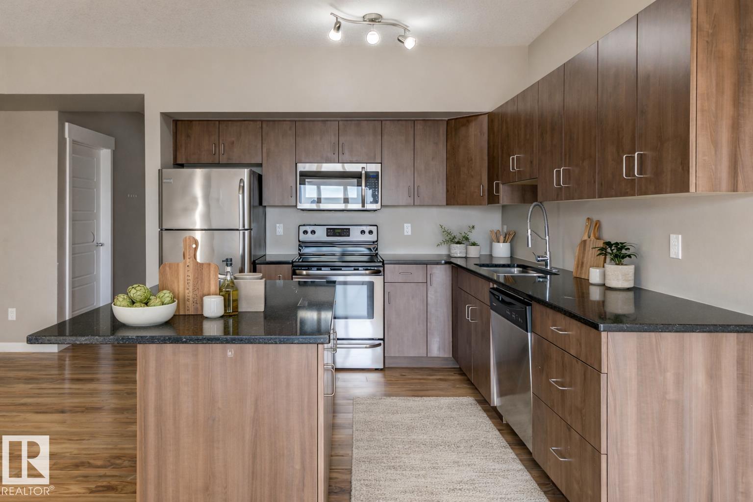 #515 10518 113 St Nw, Edmonton, Alberta  T5H 3H5 - Photo 2 - E4470780