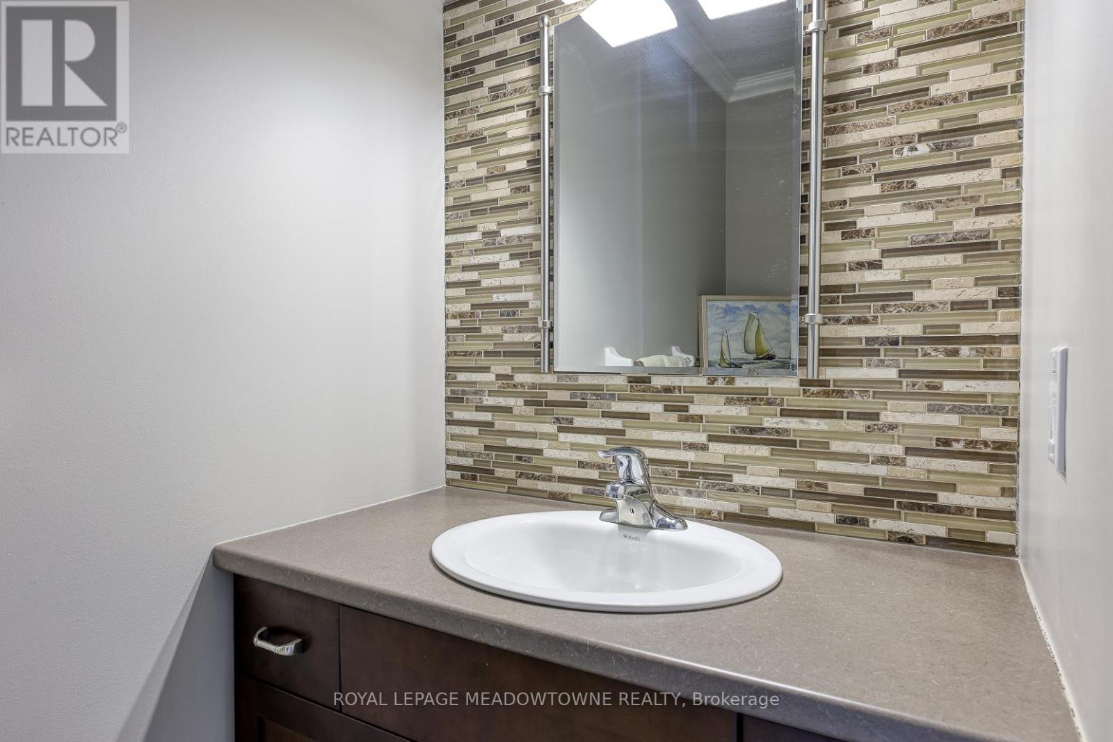 739 Frontenac Crescent, Woodstock, Ontario  N4V 0B1 - Photo 13 - X12721840