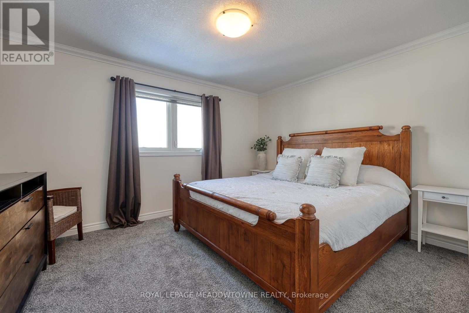 739 Frontenac Crescent, Woodstock, Ontario  N4V 0B1 - Photo 20 - X12721840