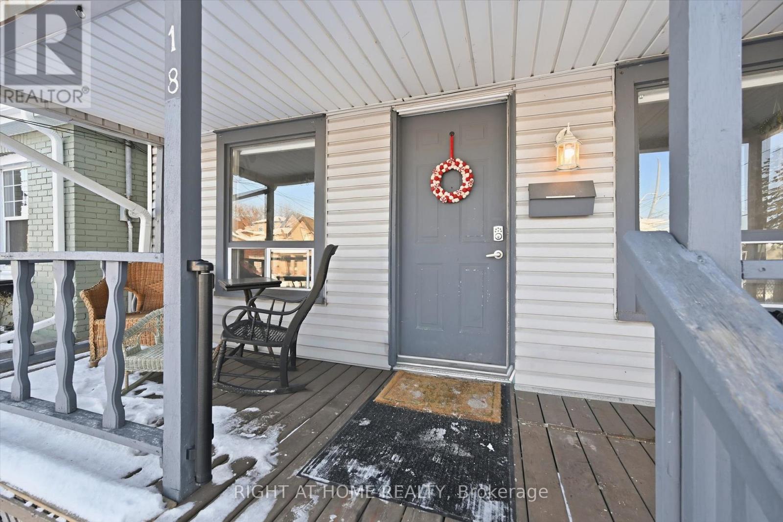 18 Fraser Avenue, Hamilton, Ontario  L8H 4G7 - Photo 5 - X12721854