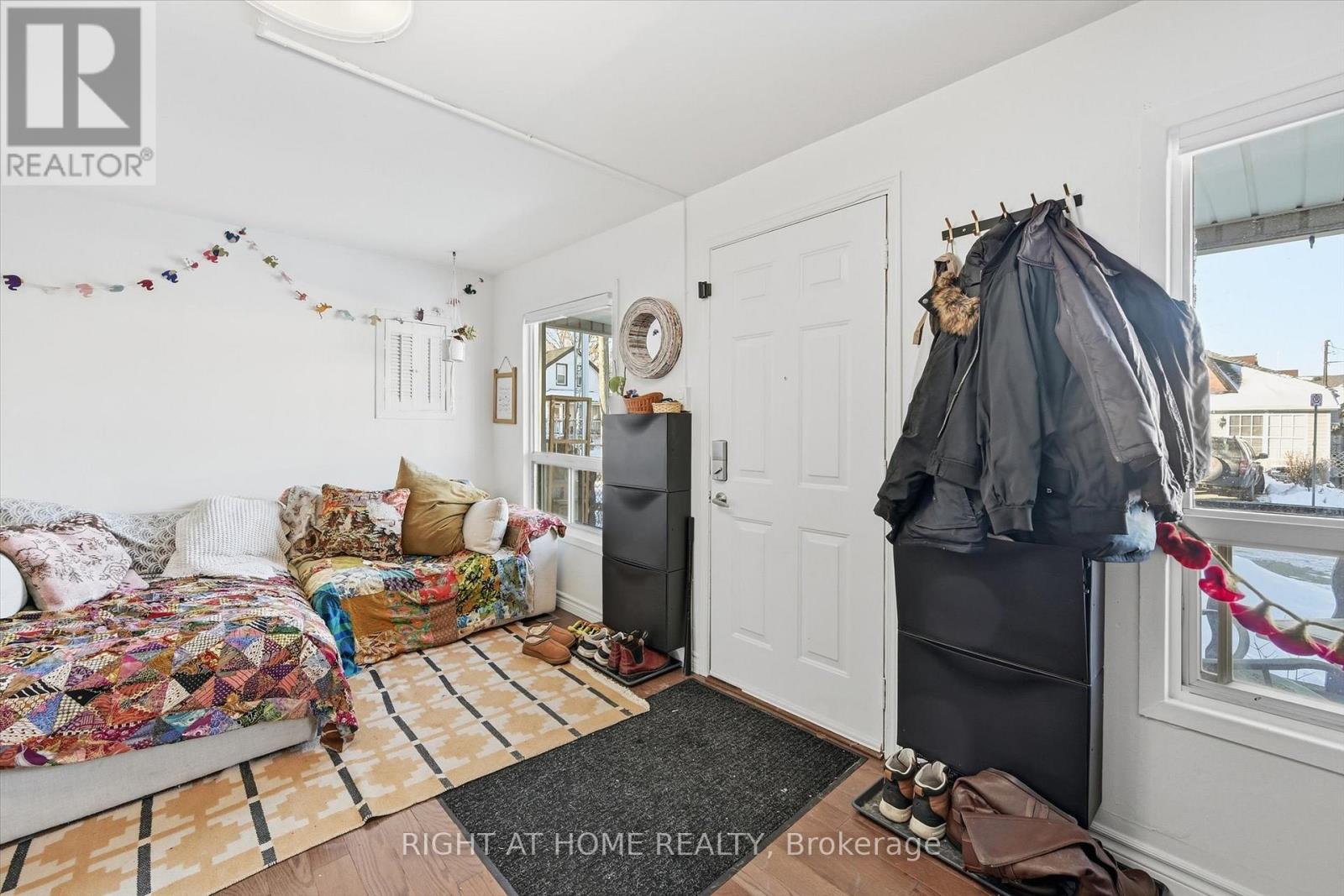 18 Fraser Avenue, Hamilton, Ontario  L8H 4G7 - Photo 7 - X12721854