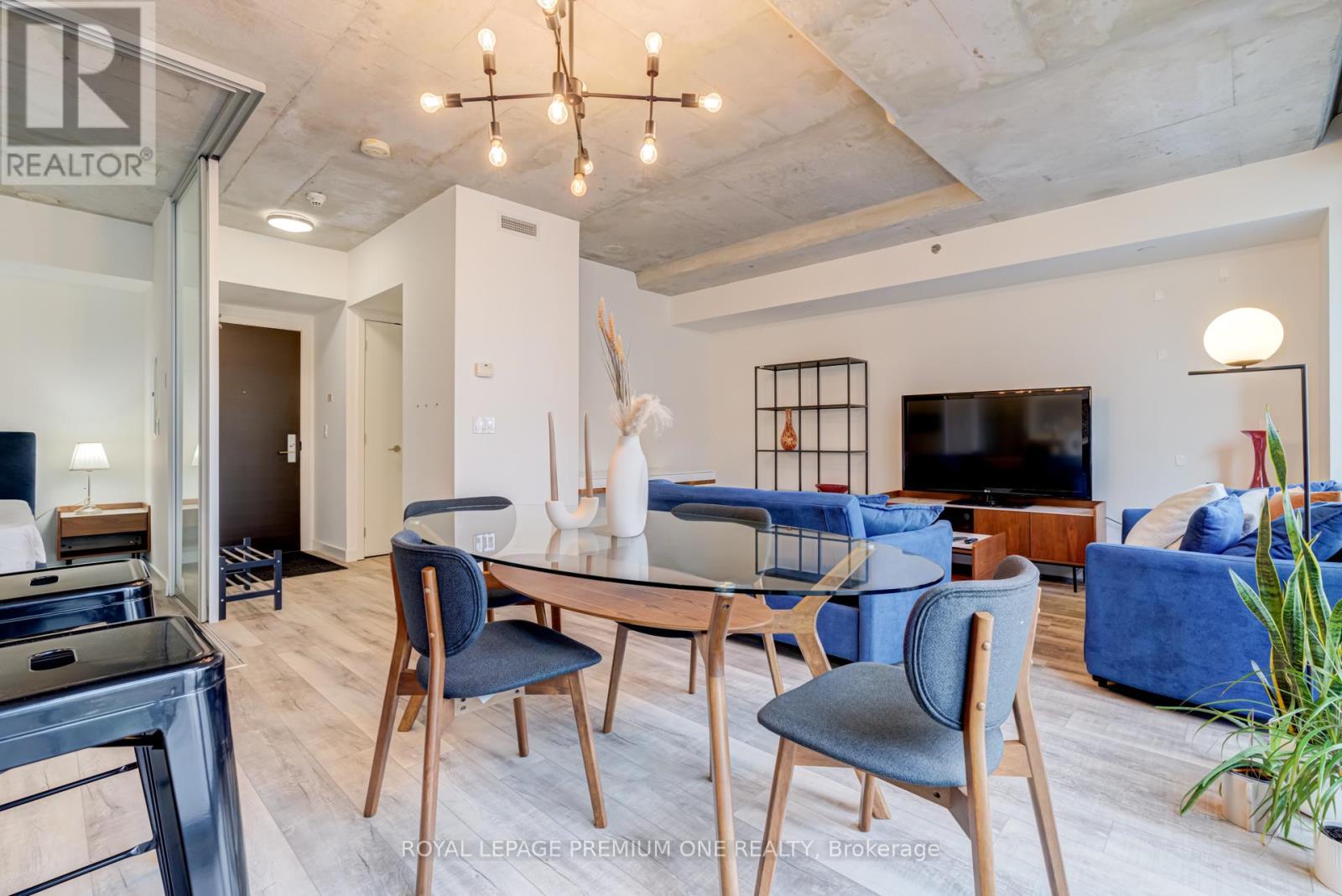 812 - 55 Stewart Street, Toronto, Ontario  M5V 2V1 - Photo 5 - C12721136