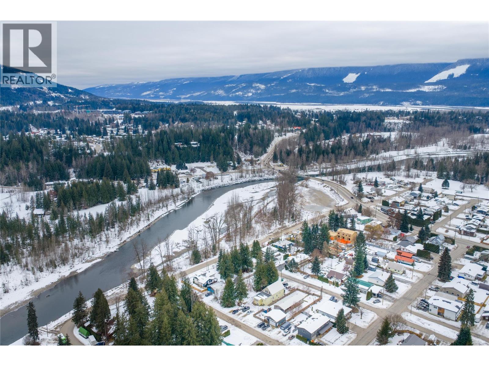 1206 Carlson Street, Revelstoke, British Columbia  V0E 2S0 - Photo 7 - 10373561