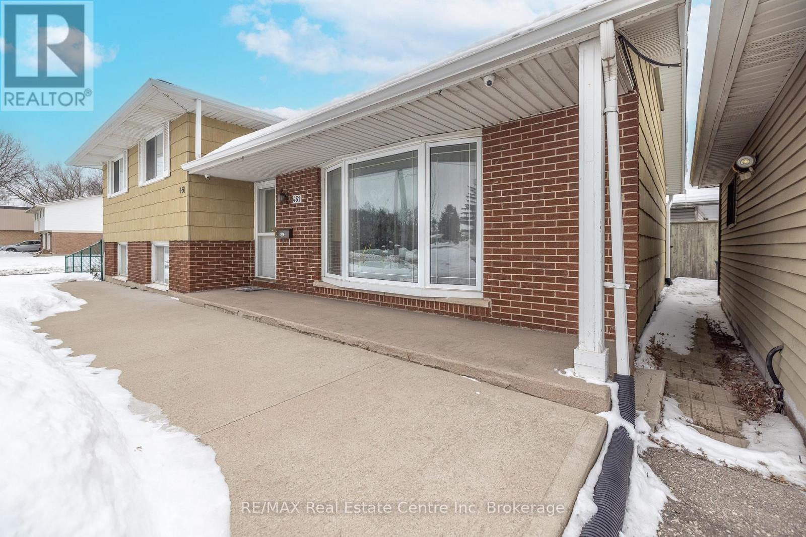 461 Strasburg Road, Kitchener, Ontario  N2E 1P1 - Photo 6 - X12722078