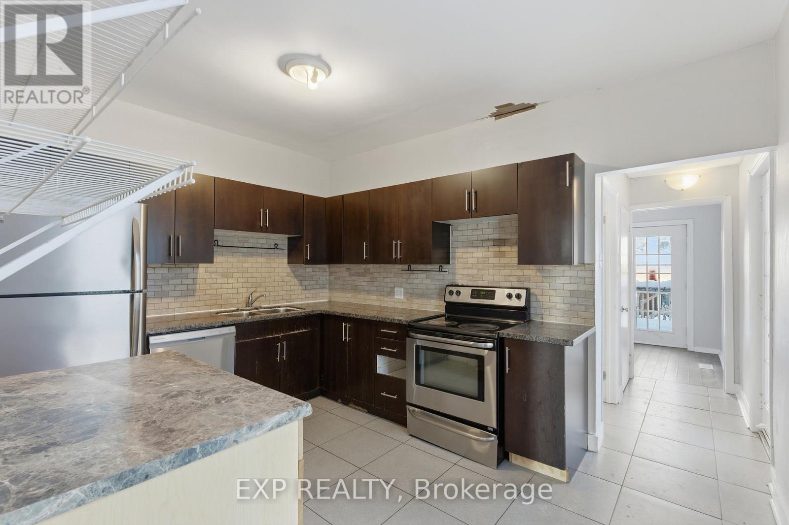 175 King Street, St. Catharines, Ontario  L2R 3J5 - Photo 12 - X12722048