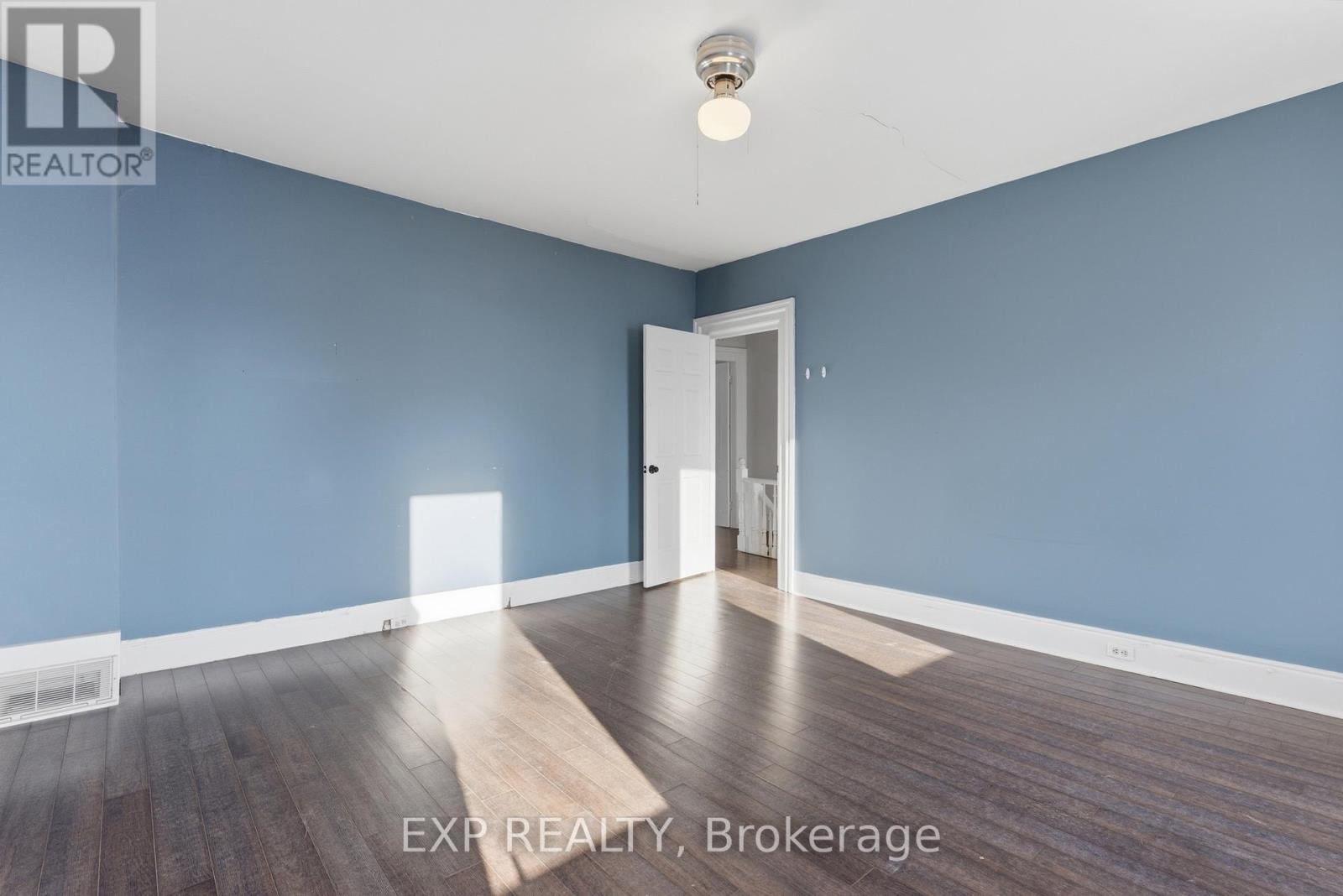 175 King Street, St. Catharines, Ontario  L2R 3J5 - Photo 25 - X12722048