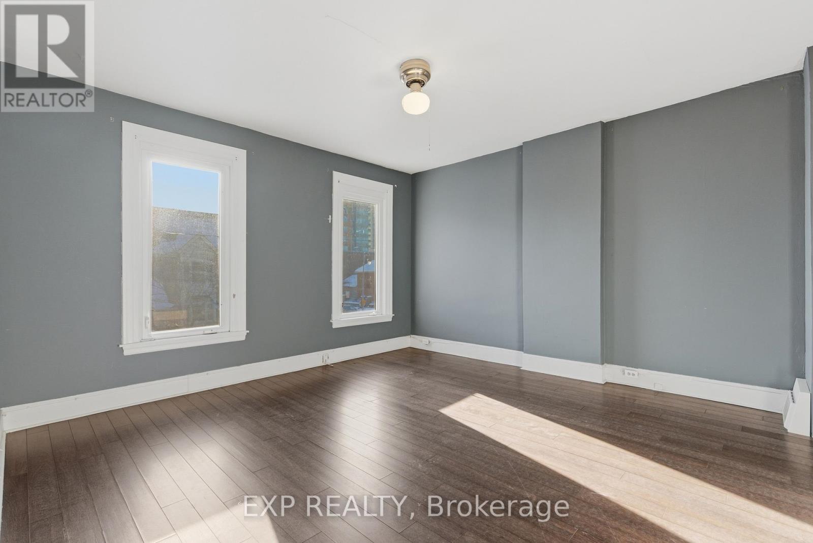 175 King Street, St. Catharines, Ontario  L2R 3J5 - Photo 35 - X12722048