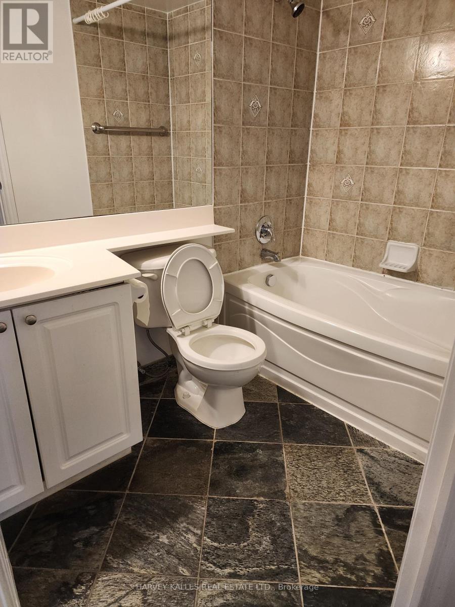 1405 - 78 Harrison Garden Boulevard, Toronto, Ontario  M2N 7E2 - Photo 3 - C12711212