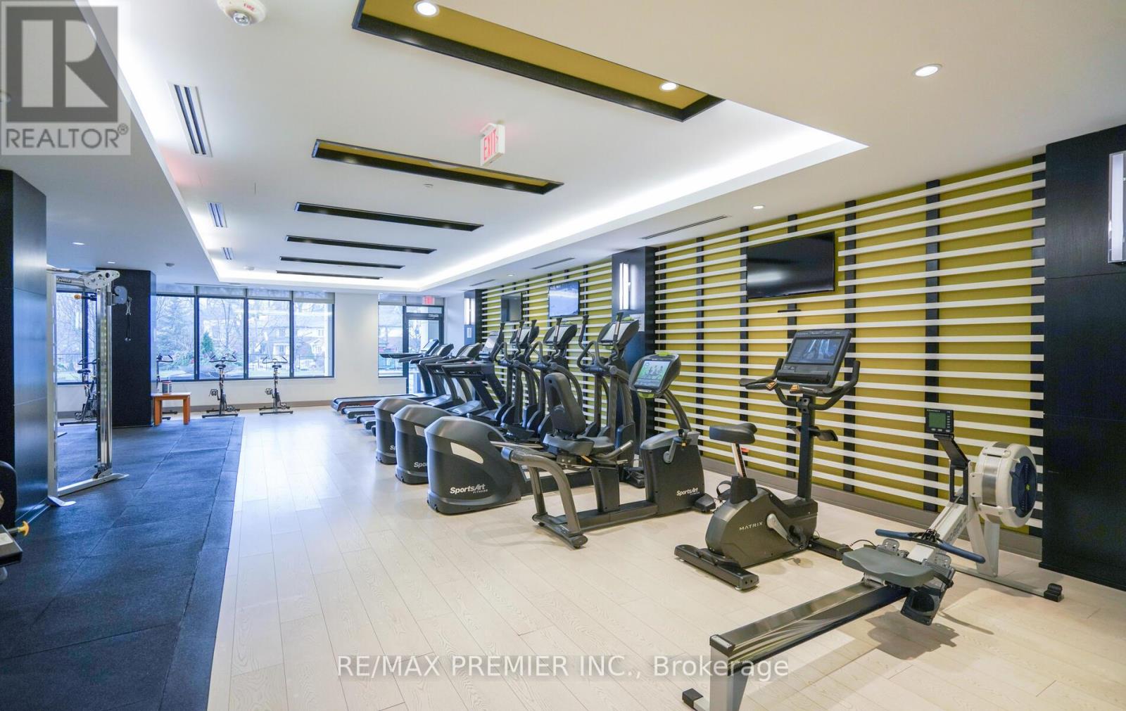 303 - 2 Old Mill Drive, Toronto, Ontario  M6S 0A2 - Photo 22 - W12718316